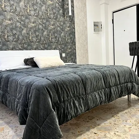 Sunday Estate Exclusive Affittacamere